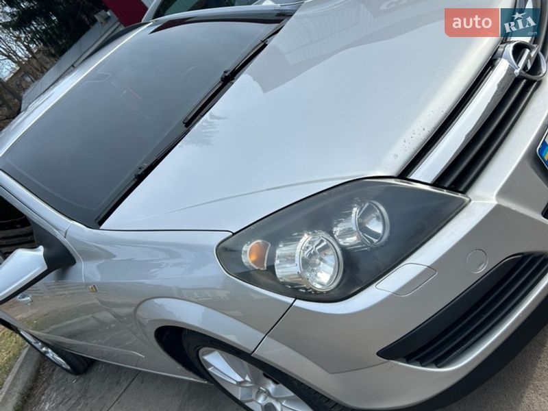 Универсал Opel Astra 2006 в Олевске
