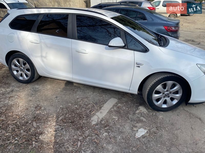 Універсал Opel Astra 2012 в Чорткові фото 2 Універсал Opel Astra 2012 в Чорткові