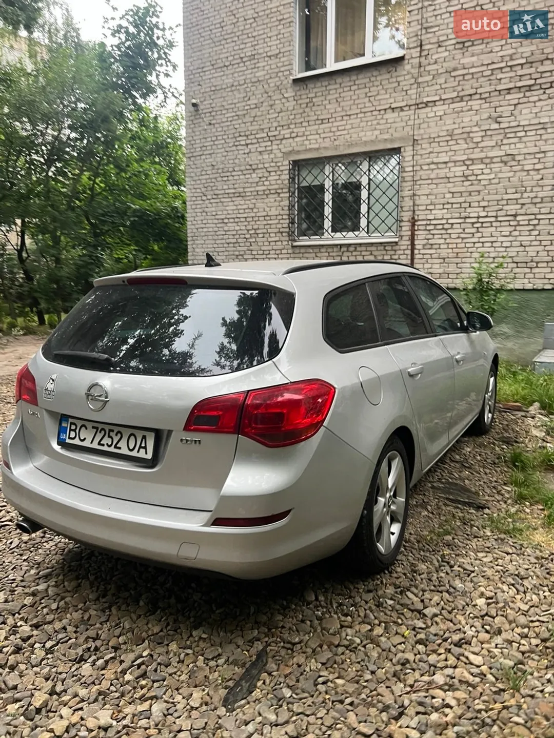 2011 Opel Astra - мініатюра 2