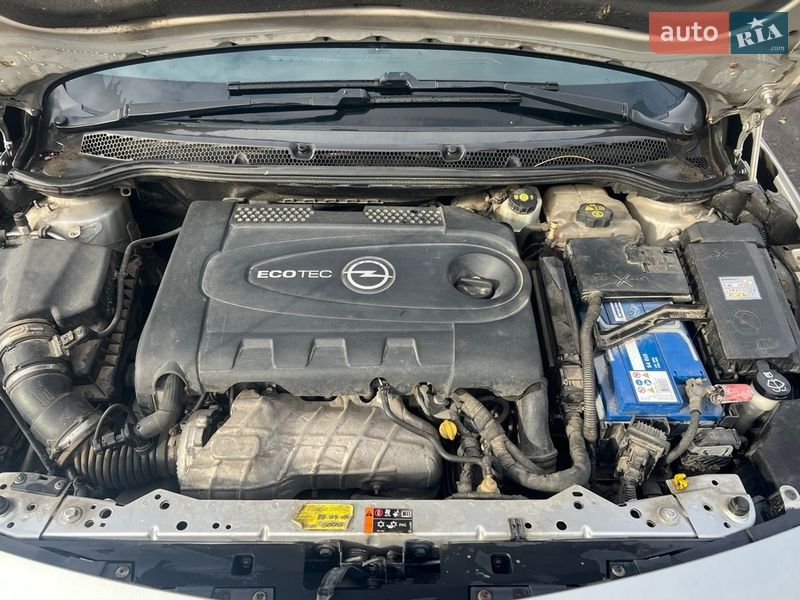 Универсал Opel Astra 2011 в Львове фото 11 Универсал Opel Astra 2011 в Львове