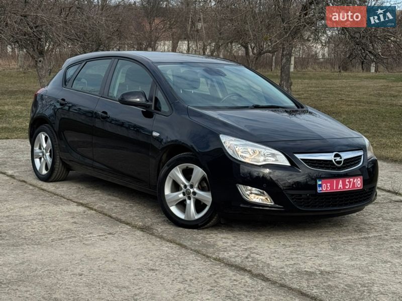 Хэтчбек Opel Astra 2010 в Слобожанском