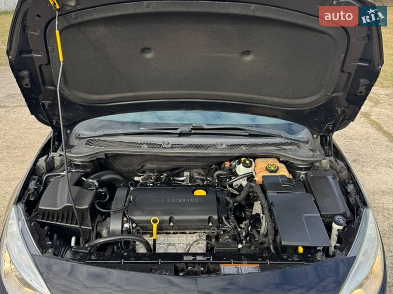 Хэтчбек Opel Astra 2010 в Слобожанском