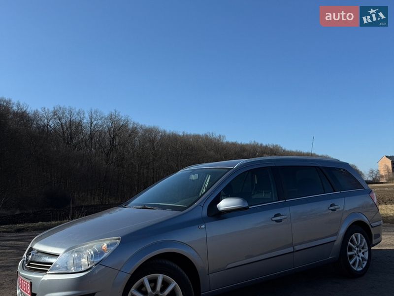 Універсал Opel Astra 2009 в Полтаві