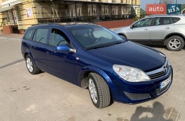 Универсал Opel Astra 2008 в Нововолынске