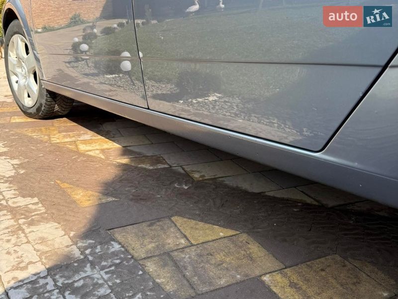 Универсал Opel Astra 2010 в Львове