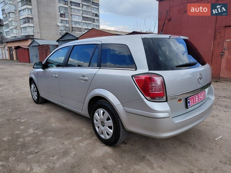 Универсал Opel Astra 2010 в Ровно фото 4 Универсал Opel Astra 2010 в Ровно