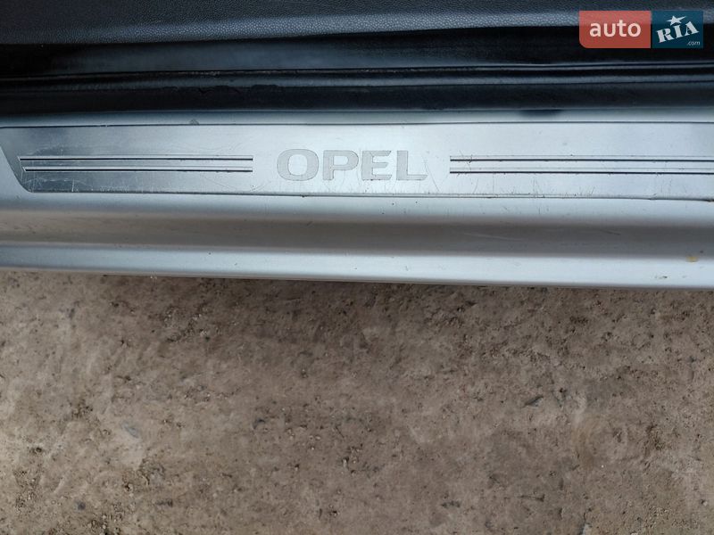 Универсал Opel Astra 2010 в Ровно фото 13 Универсал Opel Astra 2010 в Ровно