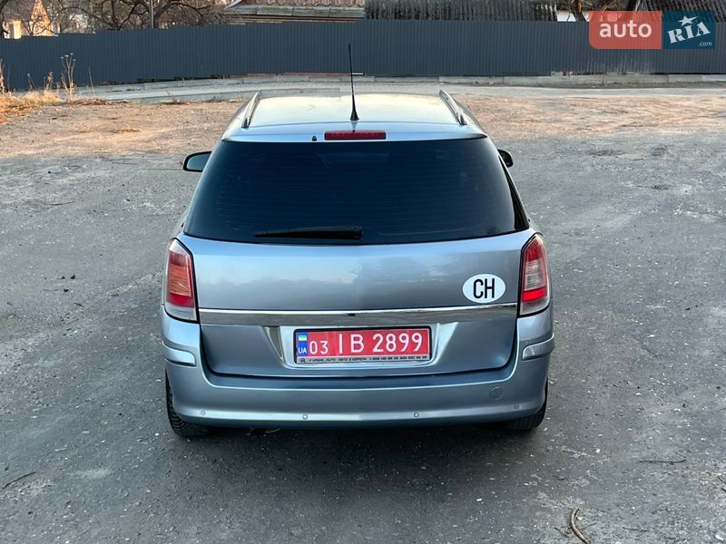 Универсал Opel Astra 2005 в Луцке