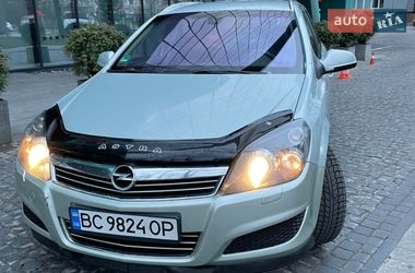 Універсал Opel Astra 2009 в Львові