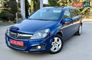 Універсал Opel Astra 2009 в Тернополі