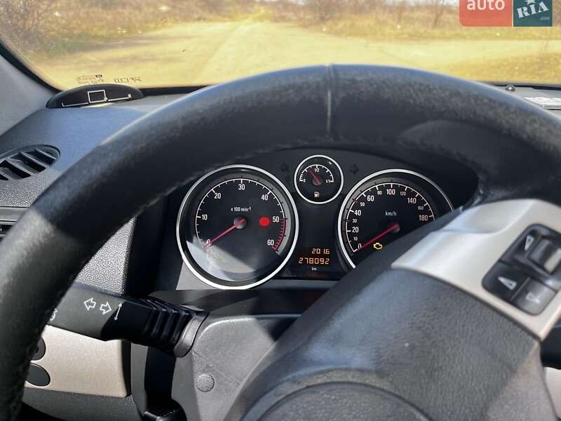 Универсал Opel Astra 2008 в Одессе