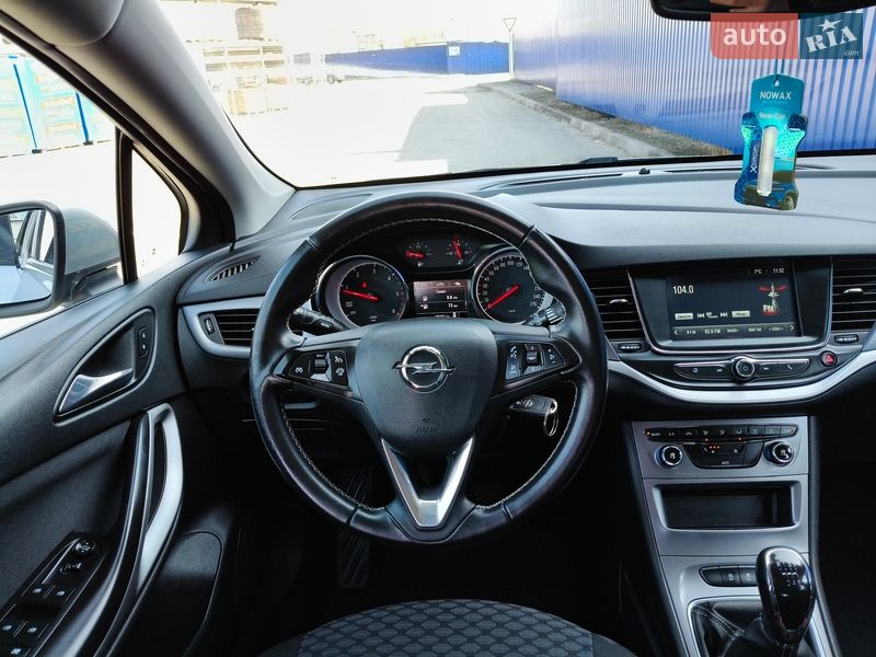 Универсал Opel Astra 2018 в Калуше