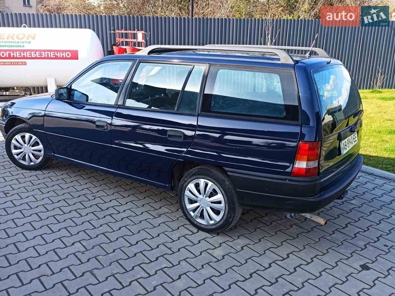 Универсал Opel Astra 1993 в Ужгороде фото 5 Универсал Opel Astra 1993 в Ужгороде