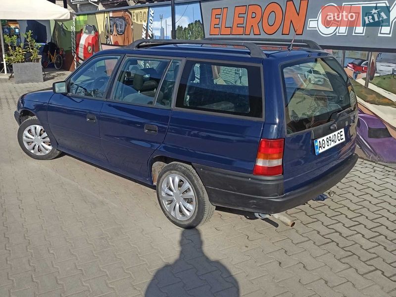 Универсал Opel Astra 1993 в Ужгороде фото 13 Универсал Opel Astra 1993 в Ужгороде