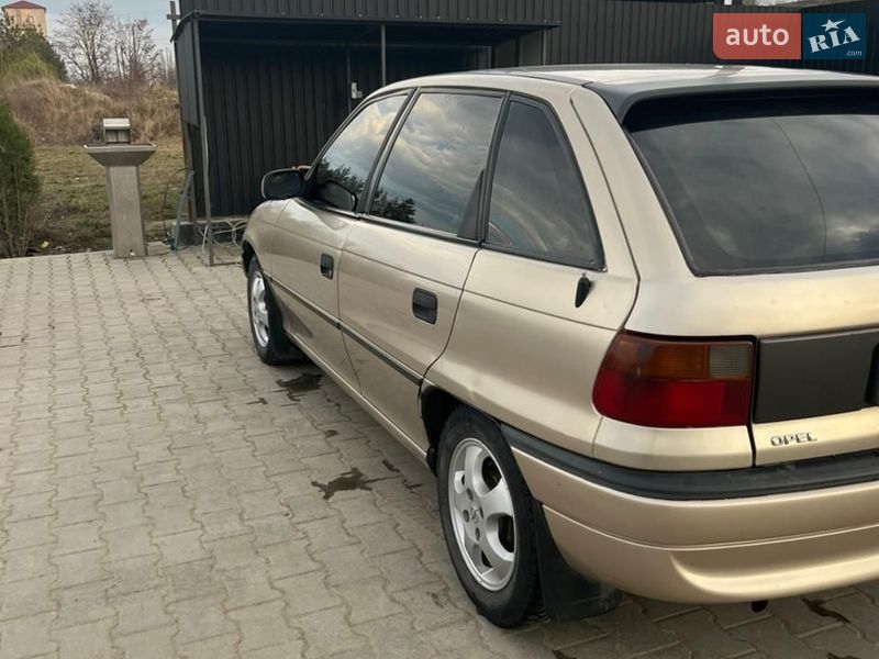 Хетчбек Opel Astra 1997 в Новодністровську фото 6 Хетчбек Opel Astra 1997 в Новодністровську