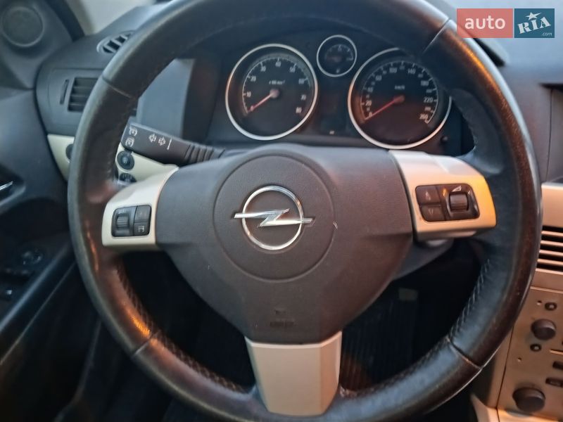 Универсал Opel Astra 2007 в Тернополе