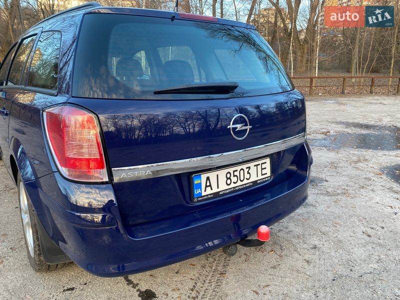 Универсал Opel Astra 2013 в Киеве фото 31 Универсал Opel Astra 2013 в Киеве