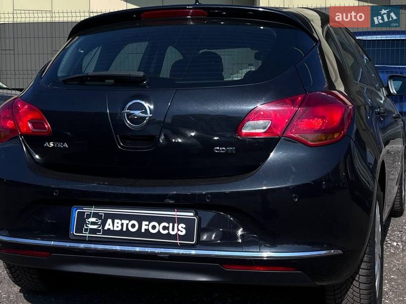 Хетчбек Opel Astra 2012 в Києві