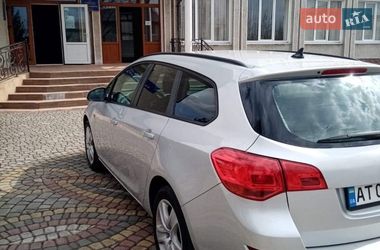 Універсал Opel Astra 2011 в Коломиї