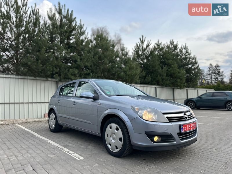 Хэтчбек Opel Astra 2006 в Луцке фото 2 Хэтчбек Opel Astra 2006 в Луцке