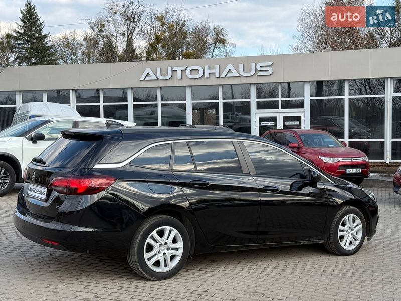 Універсал Opel Astra 2016 в Житомирі