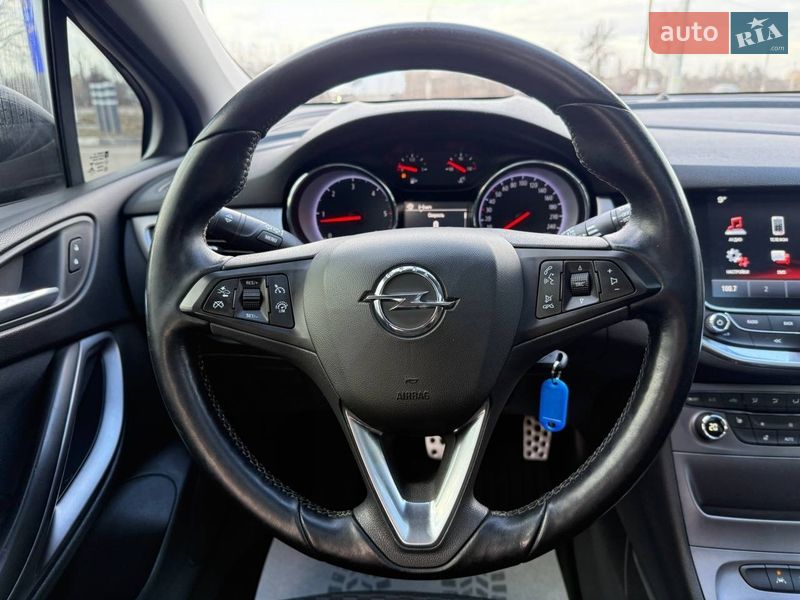 Універсал Opel Astra 2016 в Житомирі