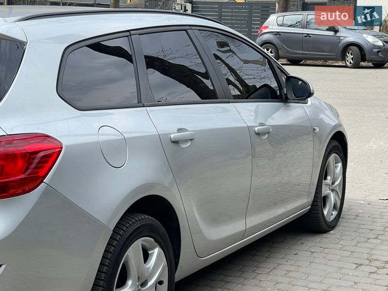 Универсал Opel Astra 2011 в Львове фото 8 Универсал Opel Astra 2011 в Львове