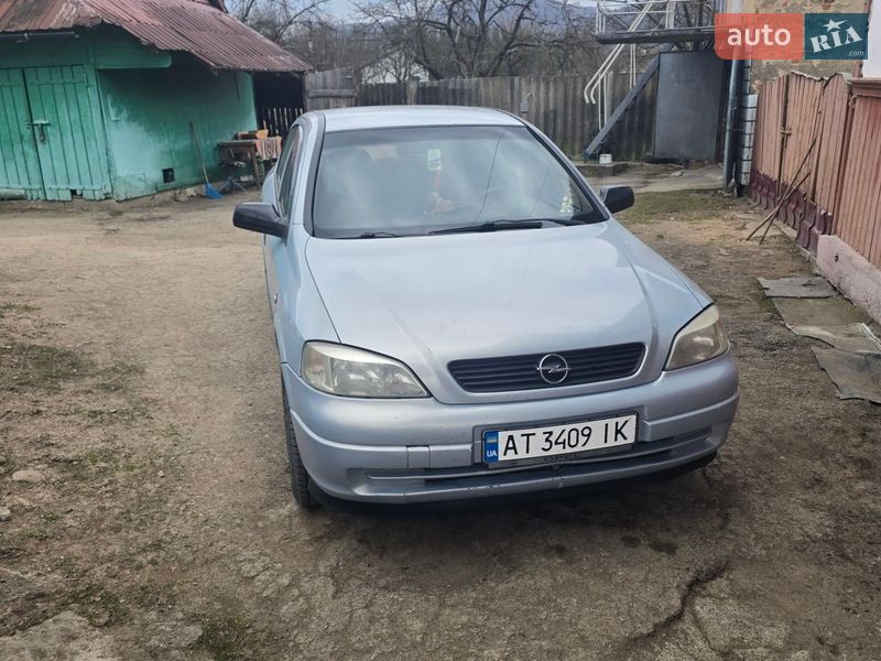 Opel Astra 2004