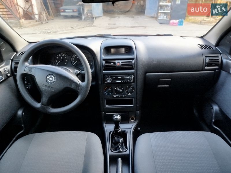 Седан Opel Astra 2007 в Лисянці