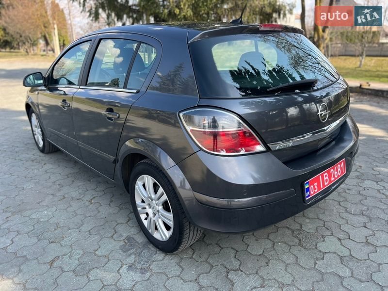 Хэтчбек Opel Astra 2009 в Дубно фото 4 Хэтчбек Opel Astra 2009 в Дубно