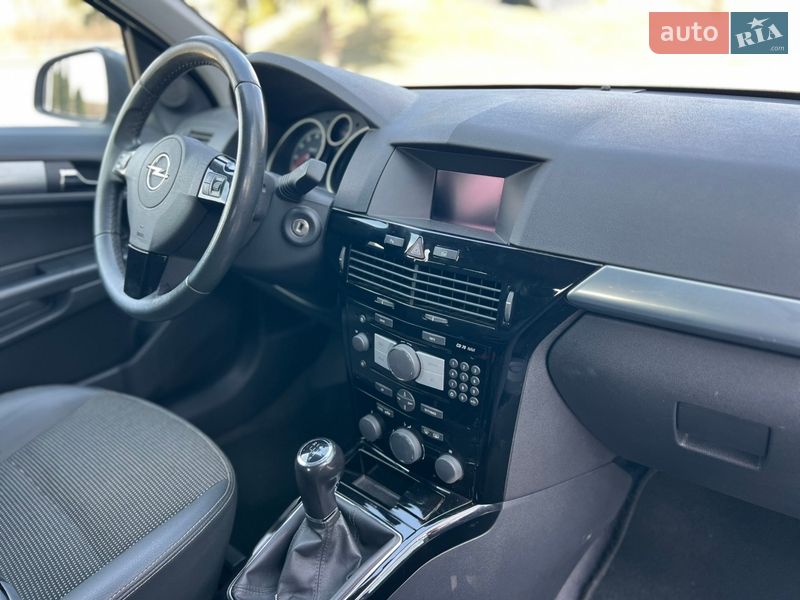 Хэтчбек Opel Astra 2009 в Дубно фото 12 Хэтчбек Opel Astra 2009 в Дубно