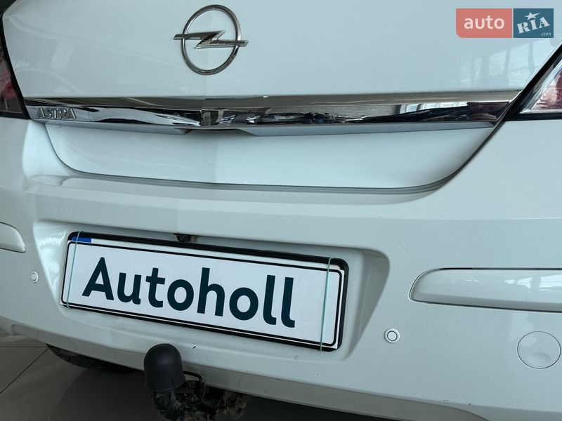 Хэтчбек Opel Astra 2012 в Одессе