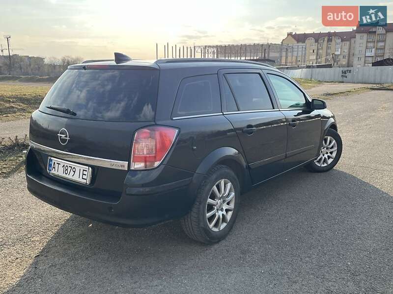 Универсал Opel Astra 2005 в Коломые