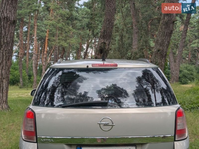 Универсал Opel Astra 2007 в Ровно