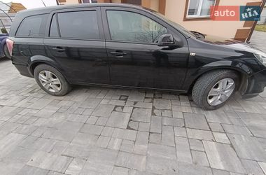 Универсал Opel Astra 2011 в Бышеве