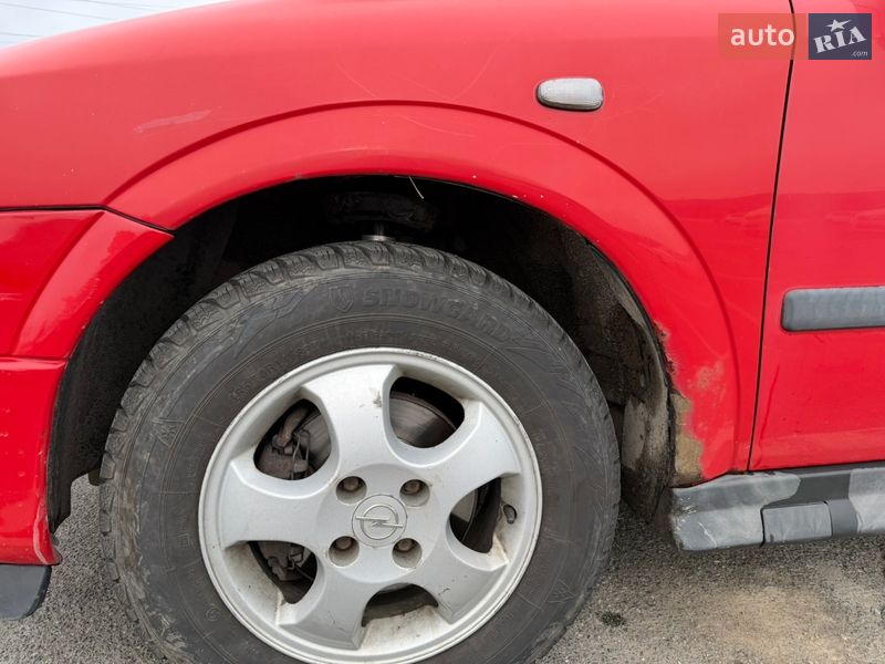 Хэтчбек Opel Astra 2002 в Киеве