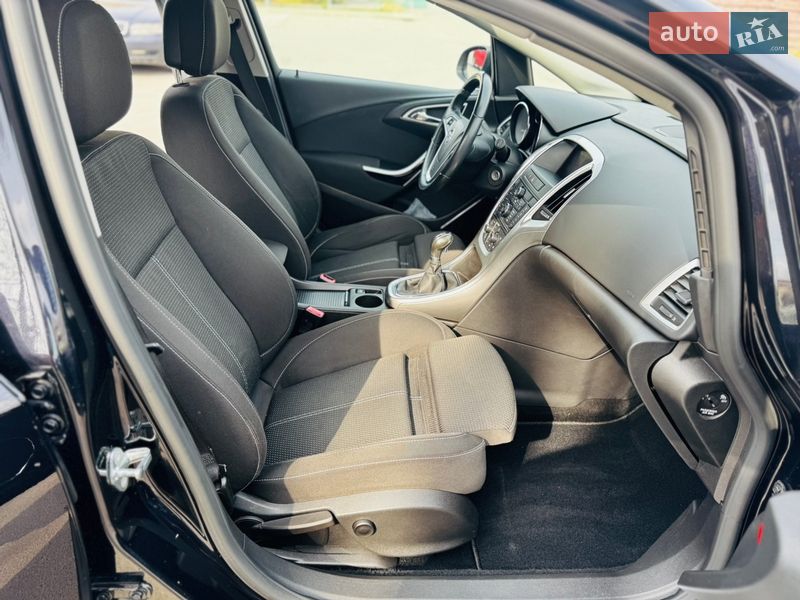 Хэтчбек Opel Astra 2010 в Здолбунове фото 36 Хэтчбек Opel Astra 2010 в Здолбунове