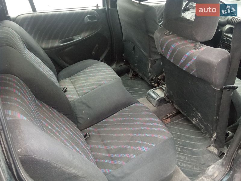Универсал Opel Astra 1994 в Буске фото 4 Универсал Opel Astra 1994 в Буске