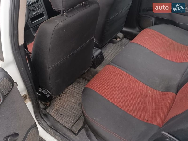 Седан Opel Astra 2004 в Киеве