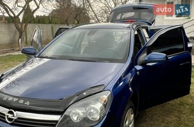 Универсал Opel Astra 2006 в Золочеве