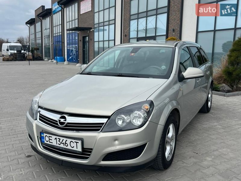Универсал Opel Astra 2010 в Тернополе