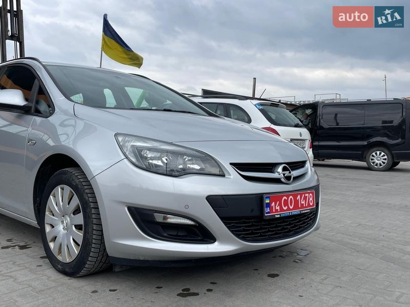 Универсал Opel Astra 2013 в Тернополе фото 2 Универсал Opel Astra 2013 в Тернополе