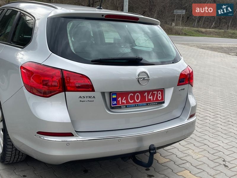 Универсал Opel Astra 2013 в Тернополе фото 4 Универсал Opel Astra 2013 в Тернополе