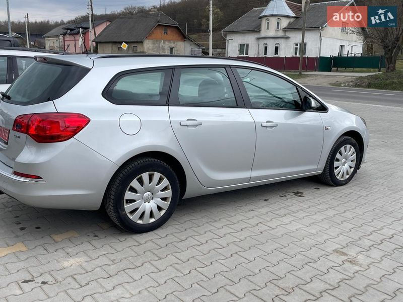 Универсал Opel Astra 2013 в Тернополе фото 7 Универсал Opel Astra 2013 в Тернополе