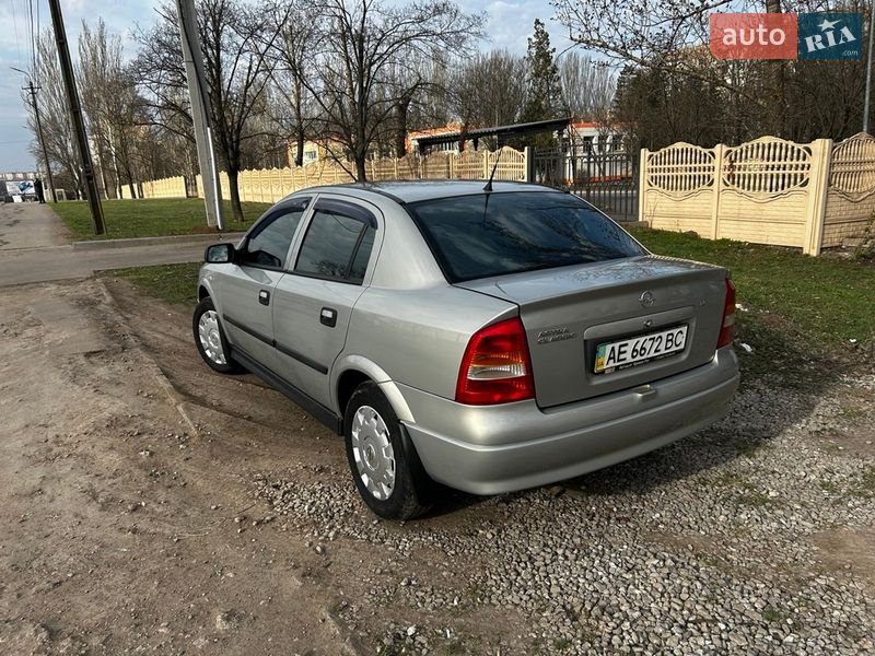 Седан Opel Astra 2006 в Кривом Роге фото 10 Седан Opel Astra 2006 в Кривом Роге