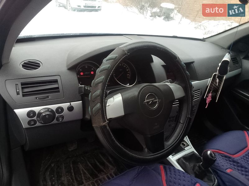 Универсал Opel Astra 2010 в Виннице