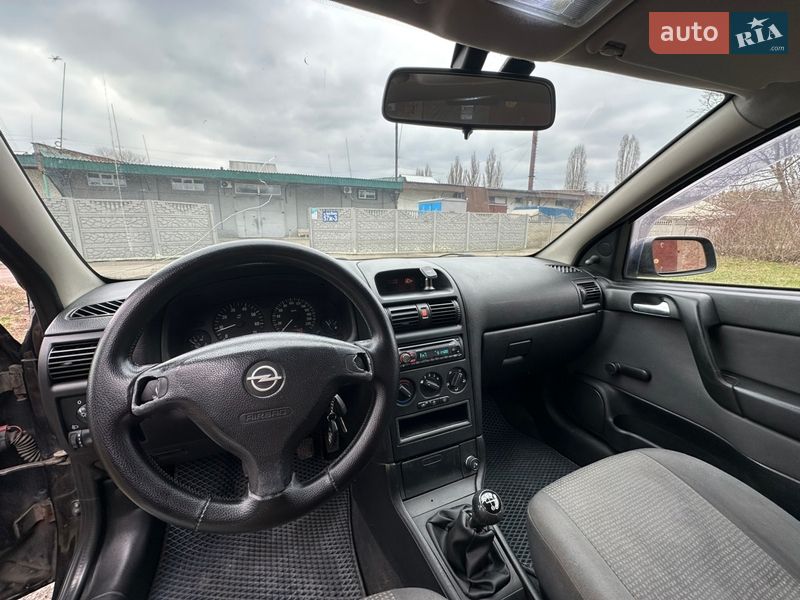 Седан Opel Astra 2007 в Чернигове