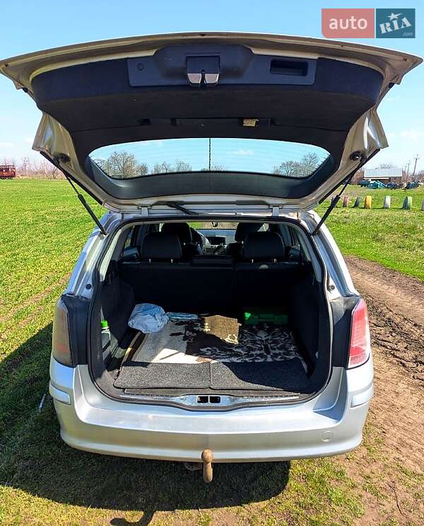 Универсал Opel Astra 2004 в Запорожье