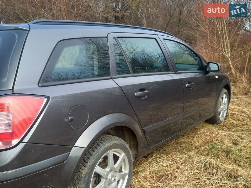 Универсал Opel Astra 2009 в Ровно фото 2 Универсал Opel Astra 2009 в Ровно