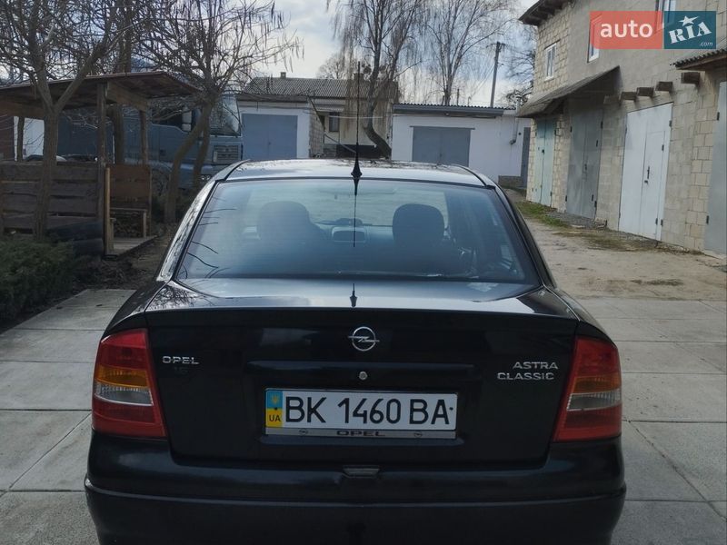 Седан Opel Astra 2007 в Дубно
